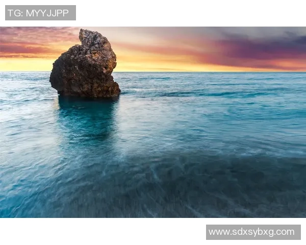 四大足球巨星经典壁纸合集 精选高清美图展示球场传奇风采