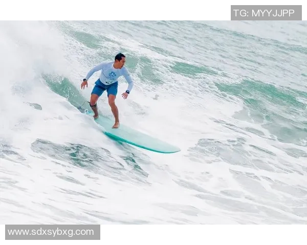 巴拿马当代足球球星风采与国家队核心力量解析 巴拿马当代足球球星风采与国家队核心力量解析